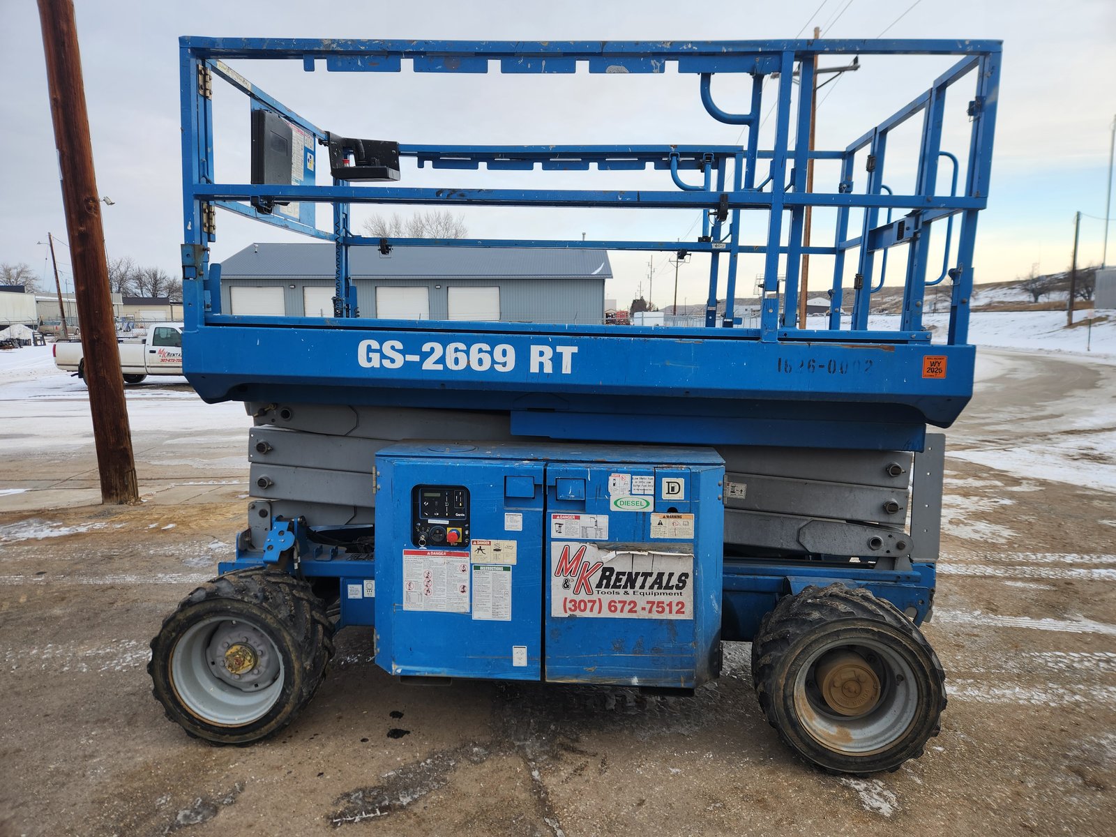 2013 Genie GS 2669 RT Scissor Lift - Full size