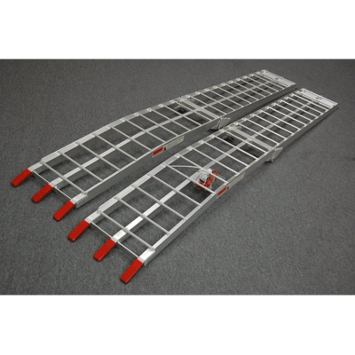 Bi-fold Aluminum Ramp