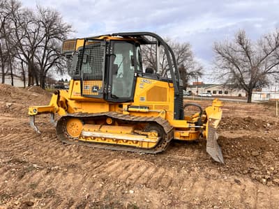 Deere 450J Dozer - Image 2