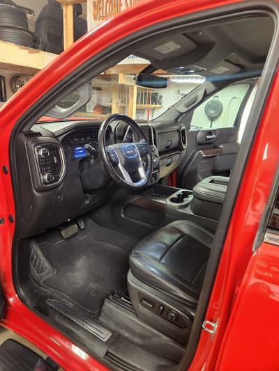 2021 GMC Sierra SLT 3500HD Crewcab Dually 4x4 - Image 11